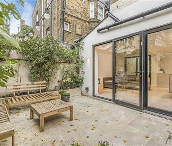 Warriner Gardens, SW11 - Photo 4