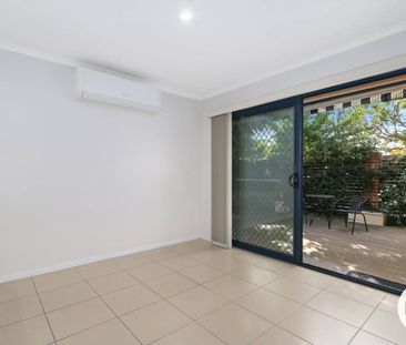 6 MONTH LEASE ONLY! - Photo 2