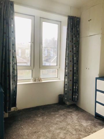 1 Bed Flat, Bolton Drive, G42 - Photo 2