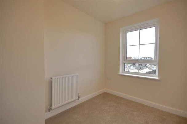 Hazelnut Drive, Beverley - Photo 1