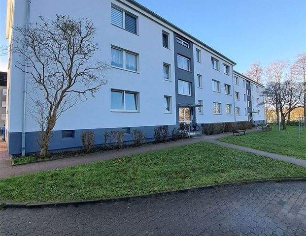 Helle 2,5-Zimmer-Whg. in Wilster zu vermieten // Etatsrätin-Doos-Str.13 // 25554 Wilster - Foto 1