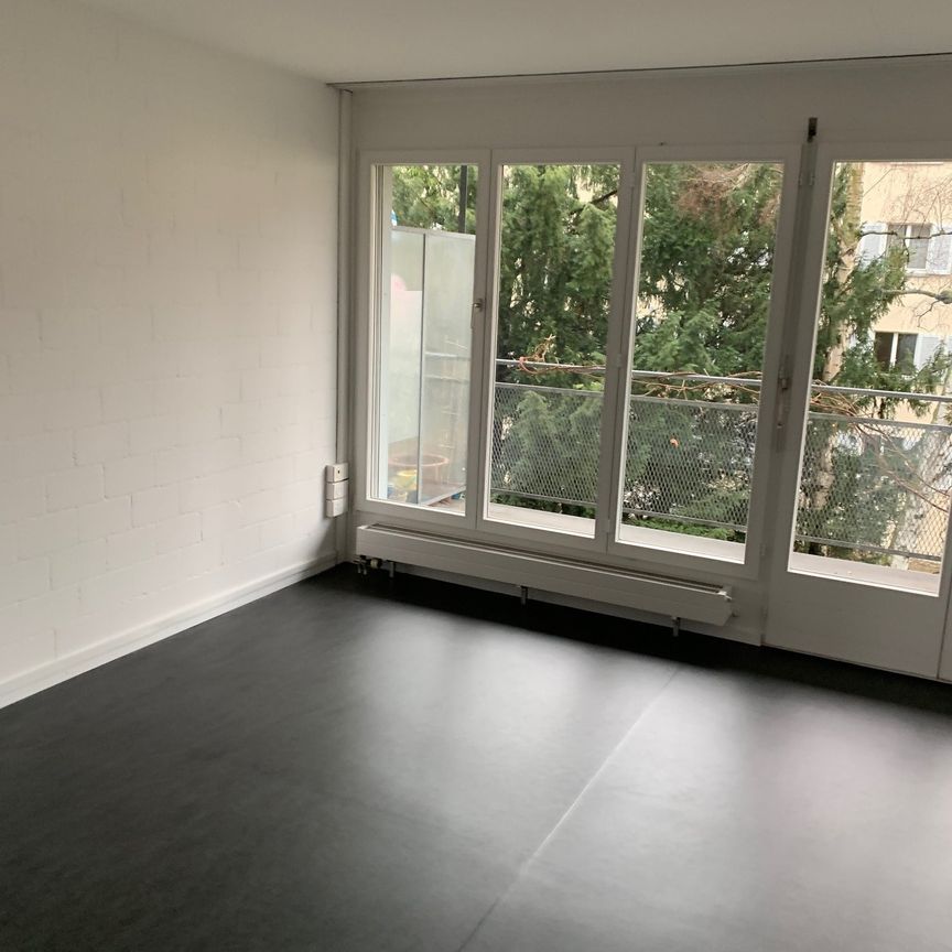 Grosszügige 2.5-Zimmerwohnung mit Balkon - Foto 1