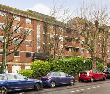 3 bedroom flat to rent - Photo 1