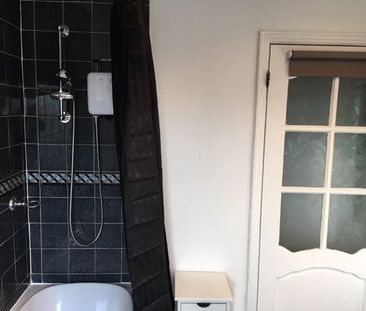 3 Bed Terraced House, Strathmore View, LS9 - Photo 2