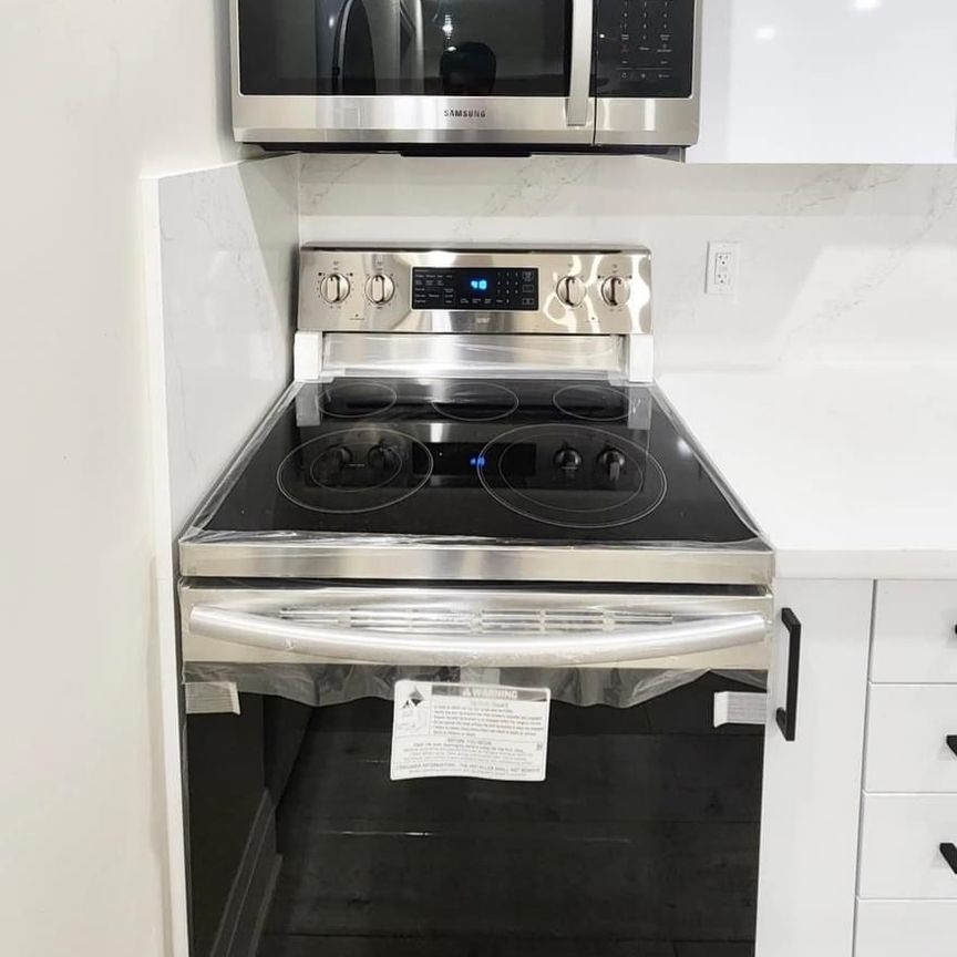 For Lease - 24 Howbert Drive, Toronto, Ontario - Photo 1