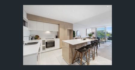 Fully Furnished Split level apartment with City Views - Photo 5