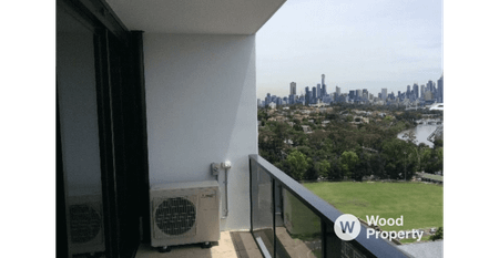 The Best of Melbourne Living in a Stunning Location - Photo 3