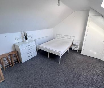 2 bedroom house share to rent - Photo 1