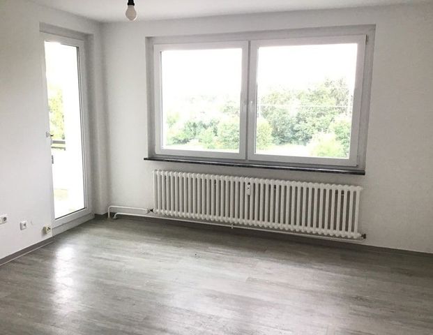 Geräumige 3 Zimmer-Wohnung mit Balkon in grüner Lage - Foto 1