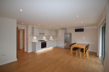 1 bedroom ground floor flat to rent - Photo 3
