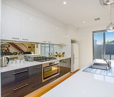 This modern property comes with everything you'll ever need. - Photo 5