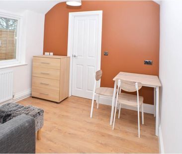 7 bedroom house share to rent - Photo 1