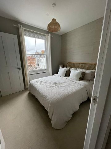 1 Bed Flat, Munster Road, SW6 - Photo 3