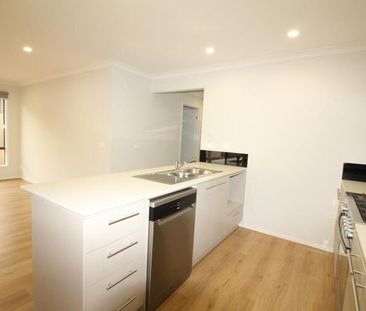 12 Romley Avenue, Armstrong Creek - Photo 2