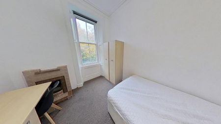 4 bedroom flat to rent - Photo 5