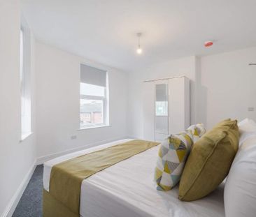 2 bedroom end of terrace house to rent - Photo 4