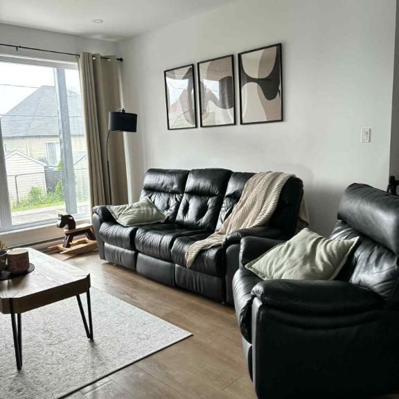 Magnifique 6 1/2 - IDEAL POUR FAMILLE - 2 SALLES DE BAIN - Photo 1