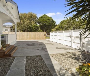Central 3 Bedroom home - Photo 5