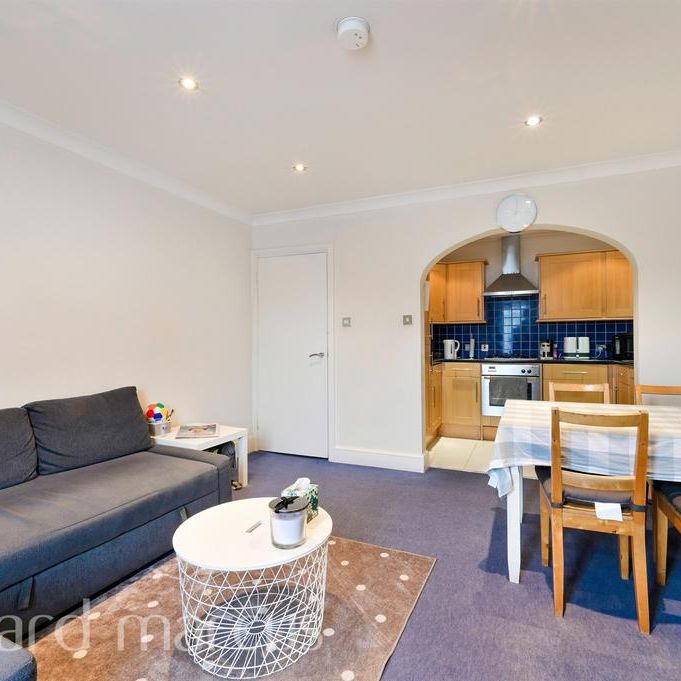 2 bedroom maisonette to rent - Photo 1