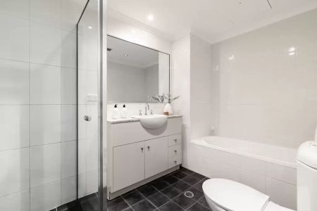 Lifestyle retreat in enviable 'Eversleigh Estate' - Photo 5