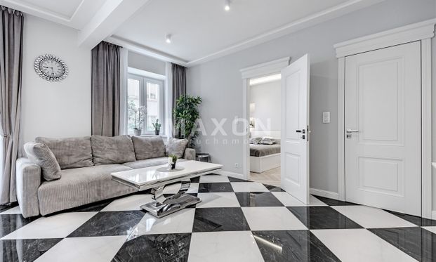 Warszawa, Śródmieście, ul. Juliana Smulikowskiego - Photo 1