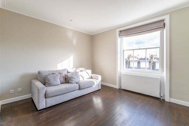 3 bedroom flat to rent - Photo 1