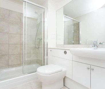 Pinnacle House, Heritage Avenue, London, NW9 - Photo 6