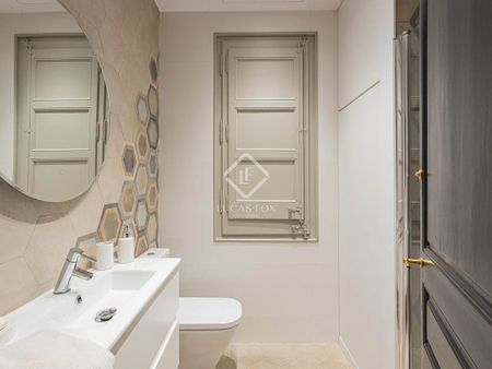 Barcelona, Catalonia 08012 - Photo 5