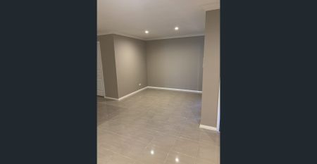 PERFECT LOCATION | 3 BEDROOM BEAUTY - Photo 5