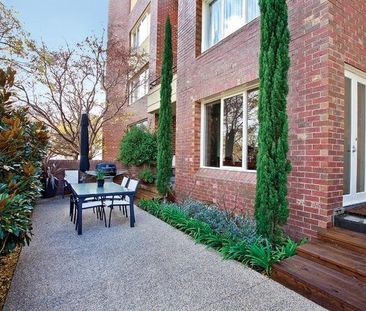 1A Robinson Road, Hawthorn - Photo 1