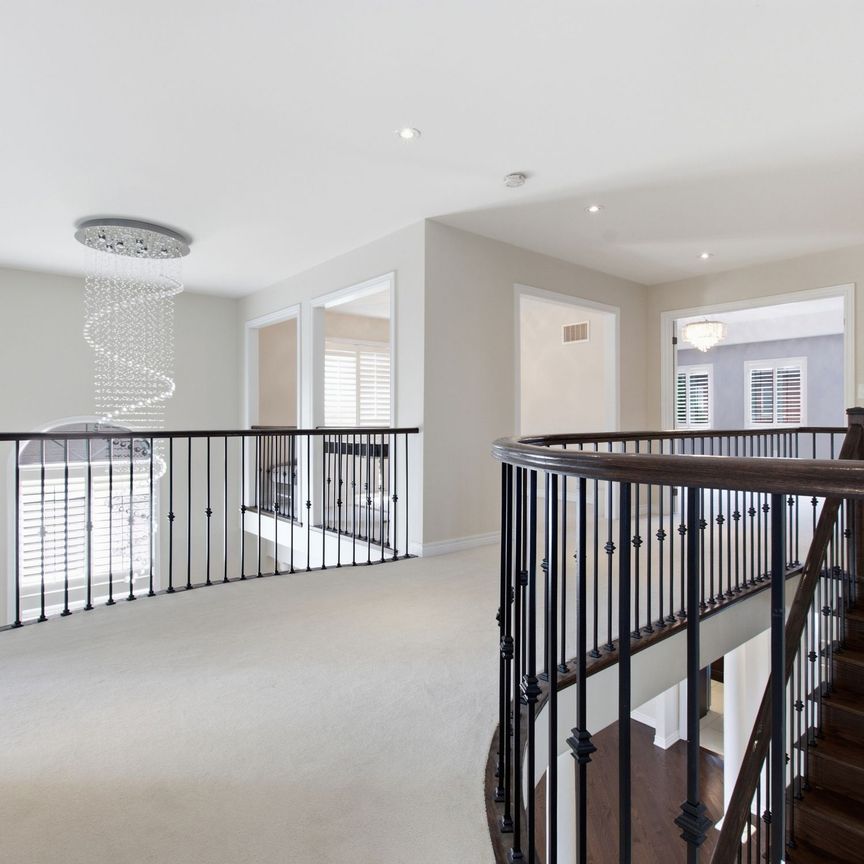 For Lease - 4713 Thomas Alton Boulevard, Burlington, Ontario - Photo 1