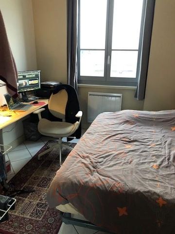 Location Appartement 3 pièces 65m² LYON 4ème - Photo 5