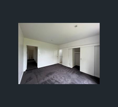557 Springfield Rd, Springfield, Vic 3434 - Photo 2