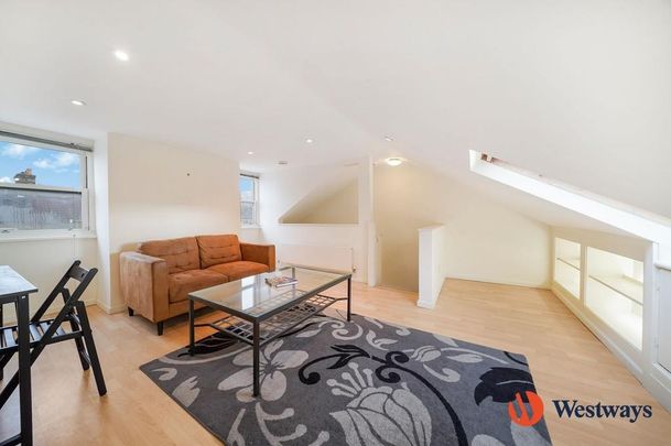 3 bedroom apartment to rent - Photo 1