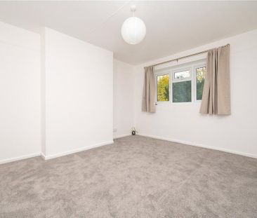 2 bedroom maisonette to rent - Photo 2