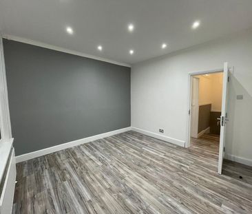 6 Bed End Terrace, Browning Road, E12 - Photo 4