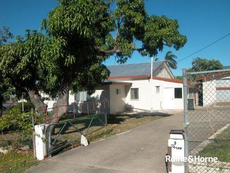 Big Family Home in Central Location - Photo 3