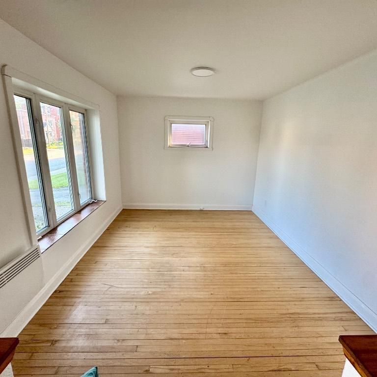 A Louer 6 1/2 rénover au complet - Photo 1