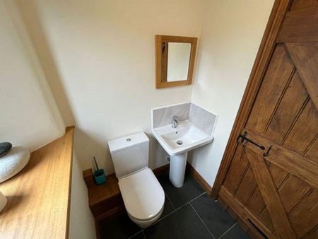 3 bedroom barn conversion to rent - Photo 2