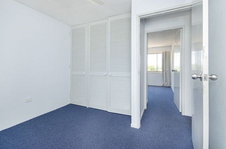 PRIVATE END UNIT CLOSE TO CBD - Photo 3