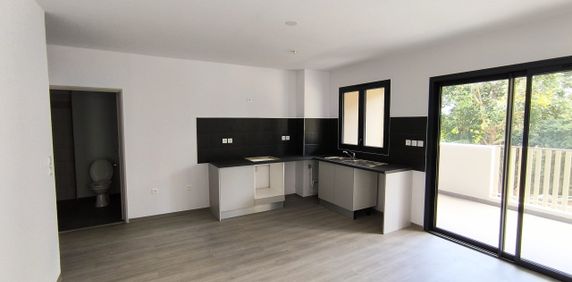 A louer Appartement T4 dans résidence neuve au TAMPON à partir de 838 euros HC - Photo 2