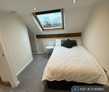 4 bedroom end of terrace house to rent - Photo 3