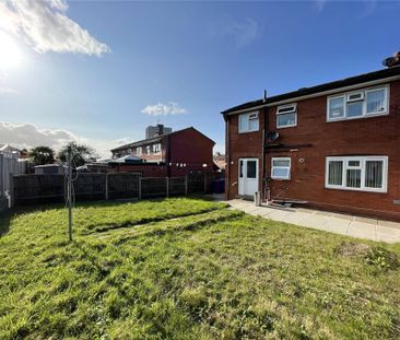 2 bedroom semi-detached house to rent - Photo 6