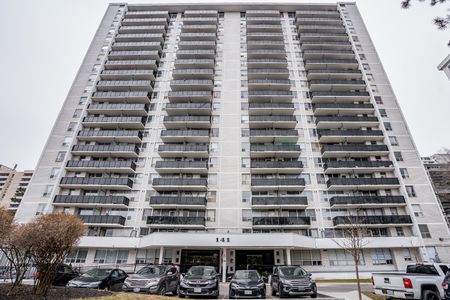 Davisville Village Apartments - Photo 5