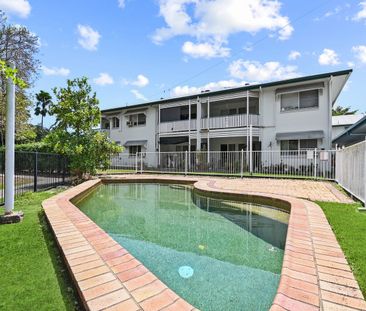 Modern and Convenient Living in the Heart of Manoora - Photo 4