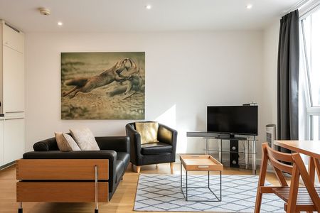 Newgate Street - Photo 5