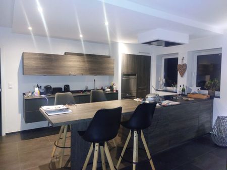 Willkommen in Ihrem neuen Zuhause: Stilvolle und moderne Wohnung mit exklusiver Ausstattung und Balkon - Foto 2