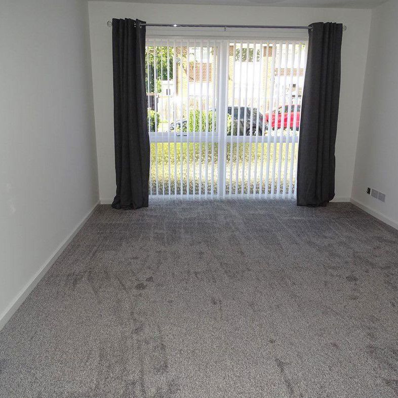 2 bed ground floor flat to rent in NE12 - Photo 1