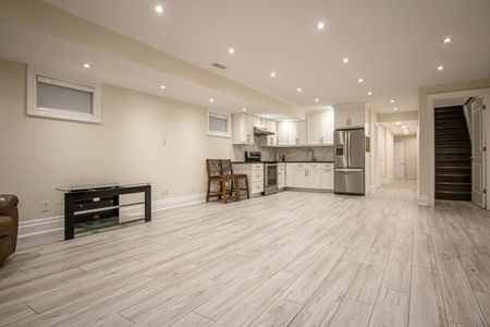 For Lease - 34B Pine Avenue, Mississauga, Ontario - Photo 5