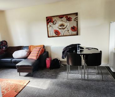 Room in a Shared Flat, Herbert James Close, B66 - Photo 5